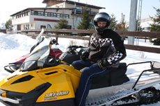 Гонки на снегоходах с компаниями Allied Telesis и Landata