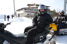 Гонки на снегоходах с компаниями Allied Telesis и Landata