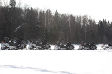 Гонки на снегоходах с компаниями Allied Telesis и Landata